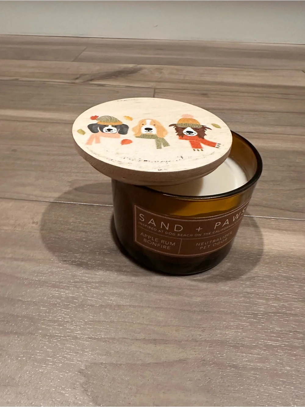 Apple Rum Bonfire Scented Candle — Amber sand and paws 🐾